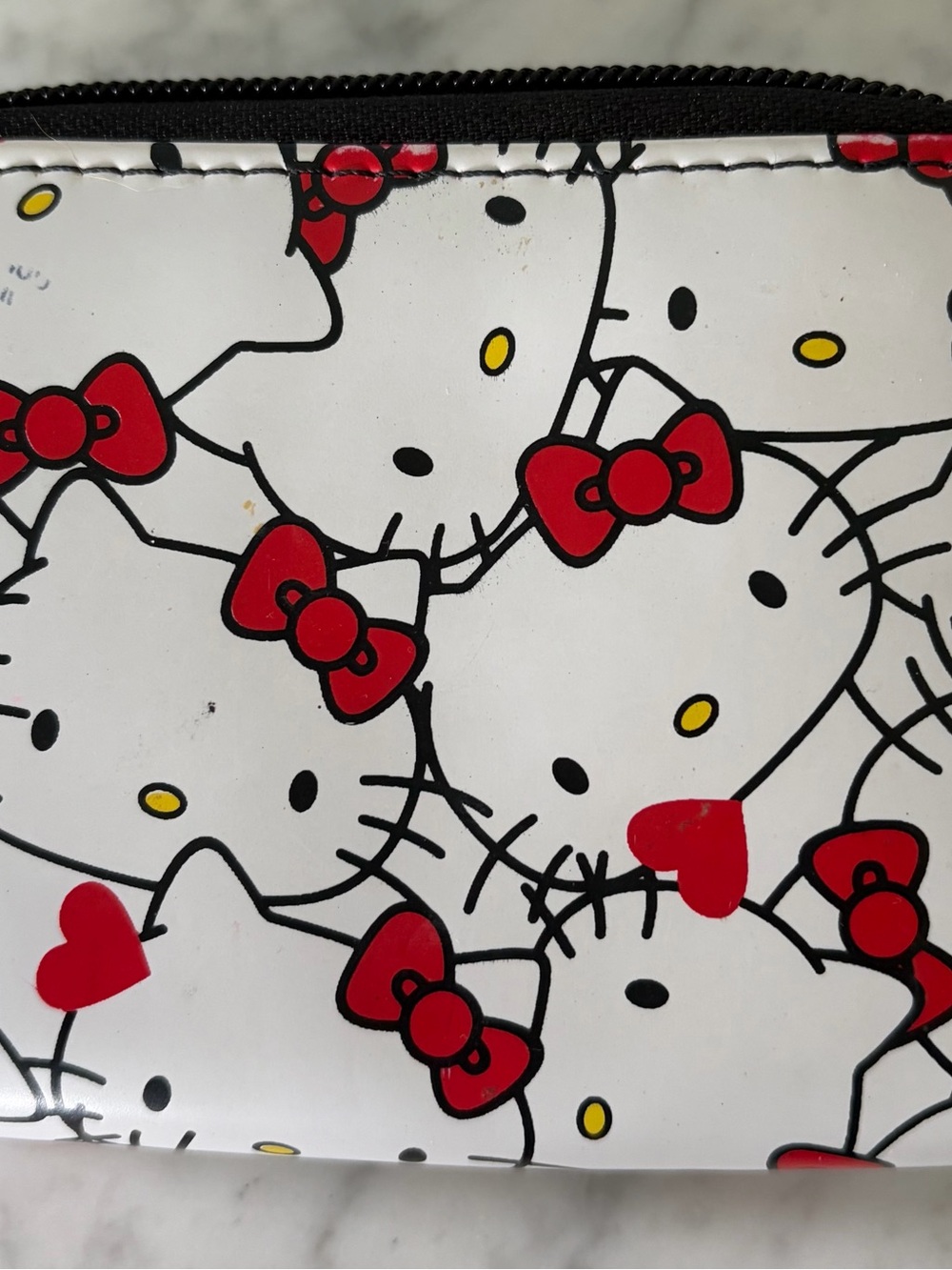 Hello Kitty Wallet - Picture 2 of 5